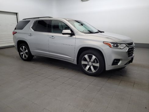 Used 2019 Chevrolet Traverse LT w/ LT Premium Package AWD/4WD image 11
