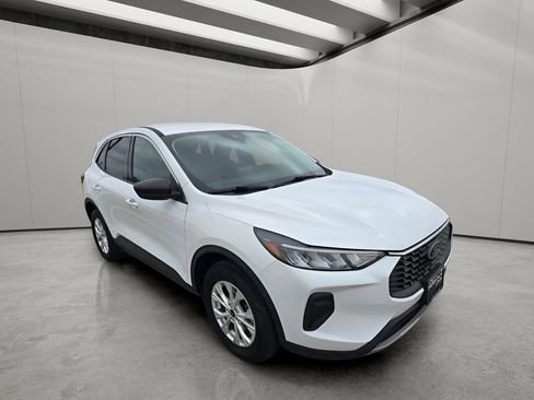 Used 2024 Ford Escape Active AWD/4WD image 7