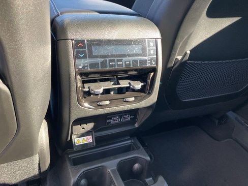 New 2025 Jeep Grand Cherokee L Limited image 24