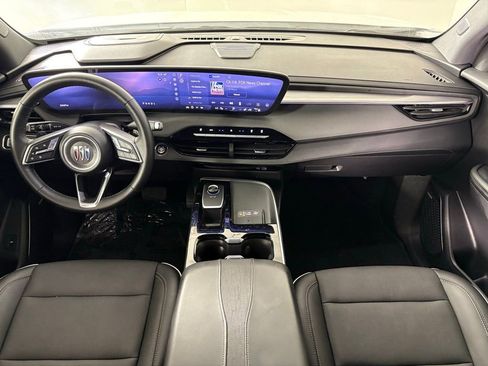 Used 2025 Buick Enclave Preferred image 33