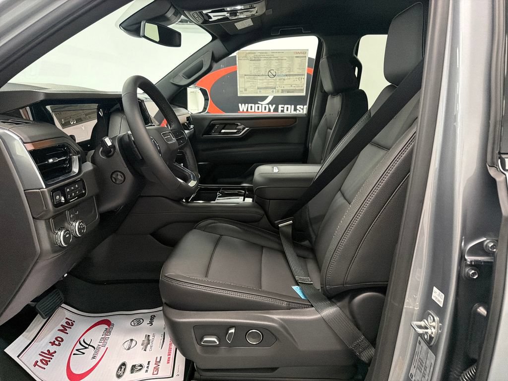 New 2026 GMC Yukon Denali w/ LPO, Floor Liner Package RWD image 8