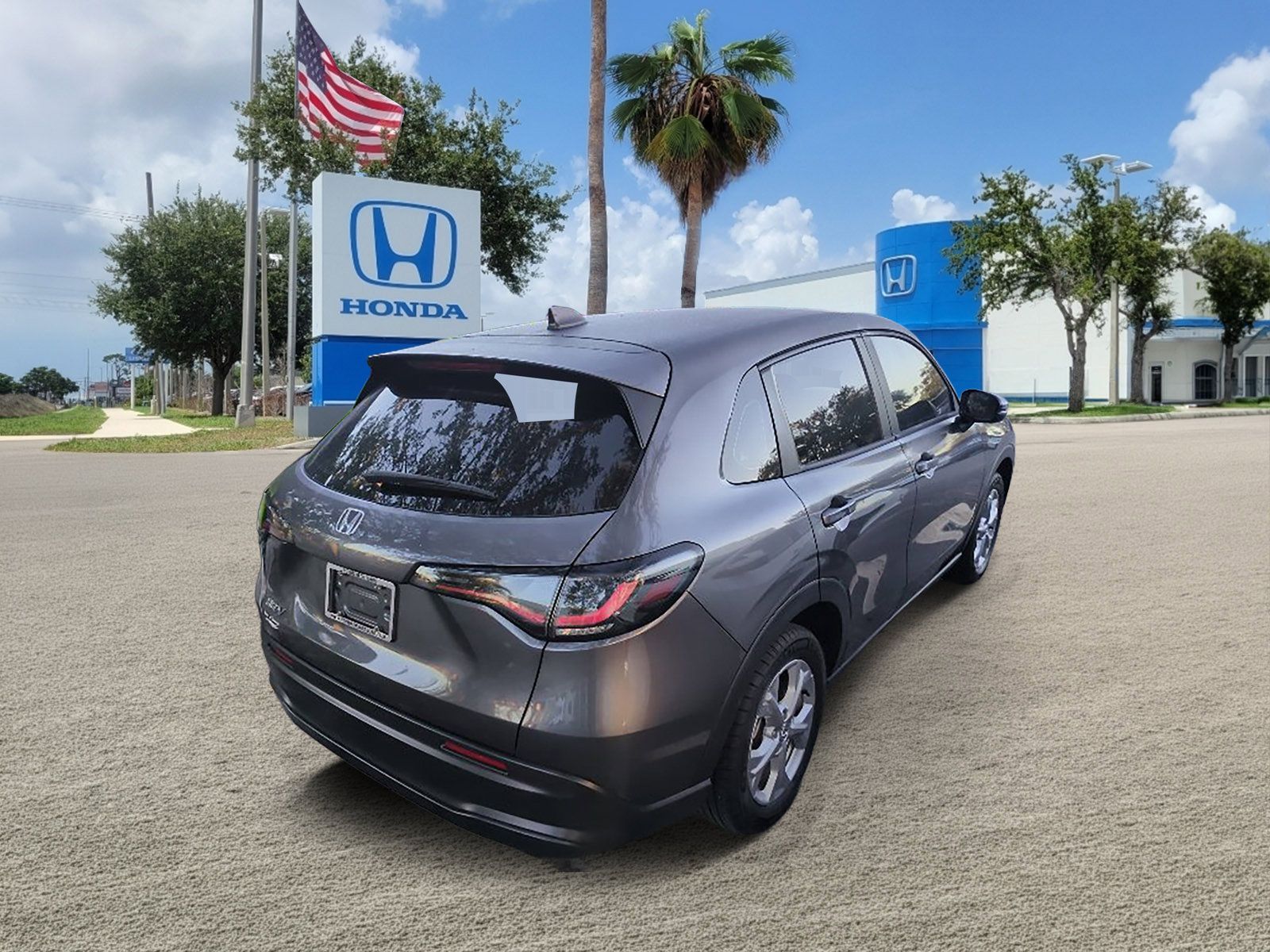 Used 2025 Honda HR-V LX image 2