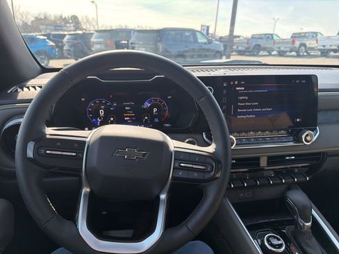 Used 2024 Chevrolet Colorado ZR2 w/ LPO, Flex Utility Package image 10