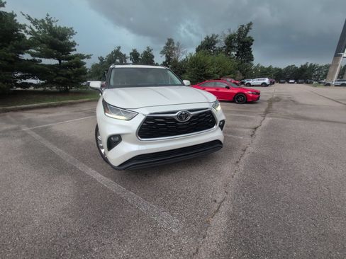 Used 2020 Toyota Highlander Limited AWD/4WD image 21