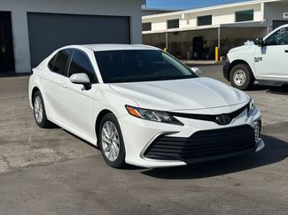 Used 2021 Toyota Camry LE FWD video 3