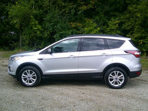 Used 2018 Ford Escape SEL image 6
