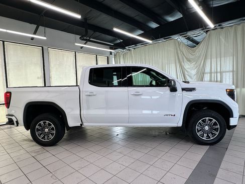 Certified 2025 GMC Sierra 1500 AT4 AWD/4WD image 3