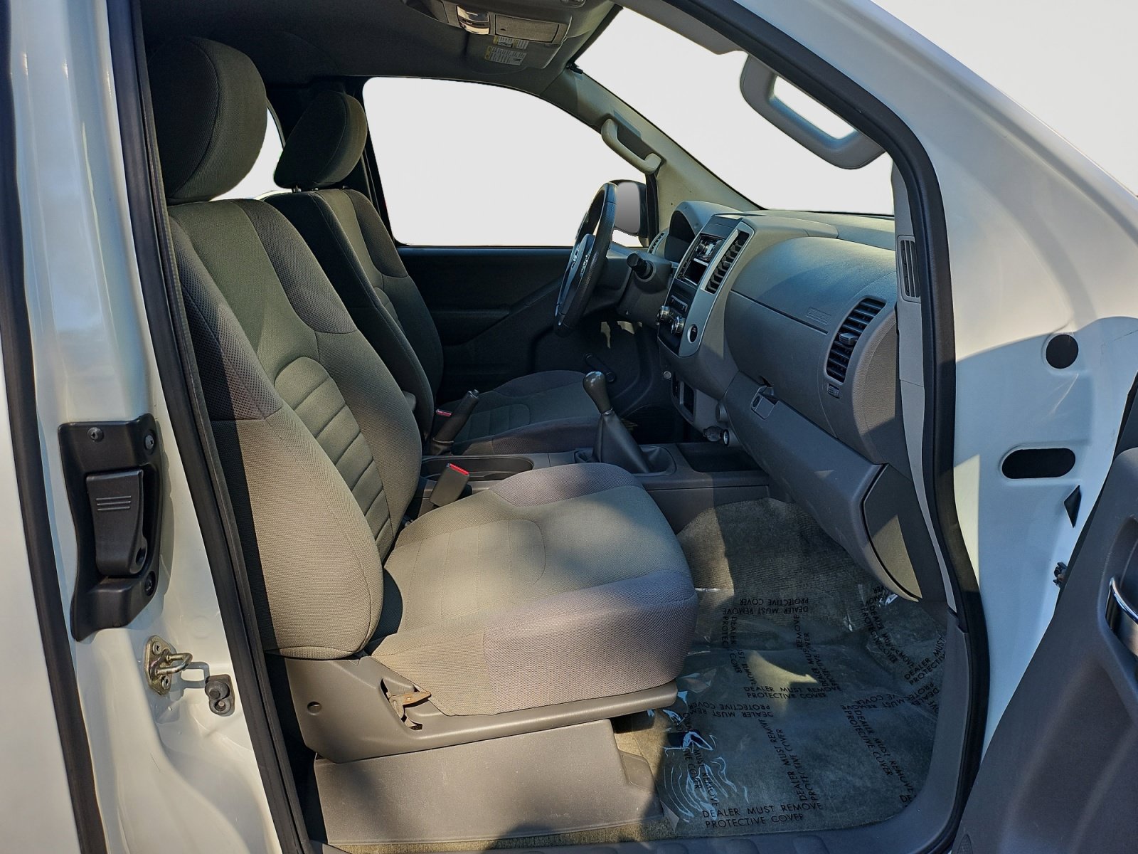 Used 2016 Nissan Frontier S w/ S Preferred Package RWD image 16