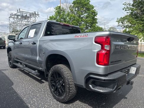 Used 2023 Chevrolet Silverado 1500 LT Trail Boss w/ Convenience Package II AWD/4WD image 4