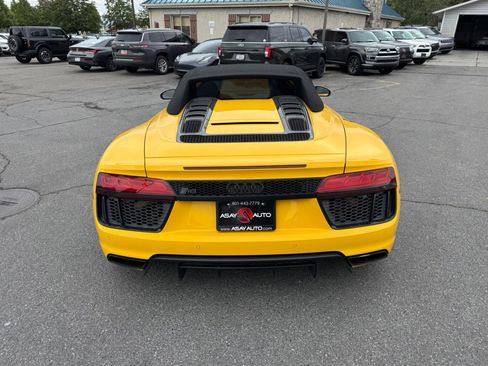 Used 2017 Audi R8 V10 AWD/4WD image 4