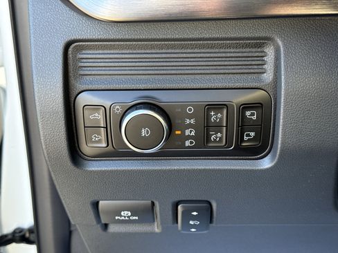 New 2026 Ford F250 Lariat w/ Lariat Premium Package AWD/4WD image 25