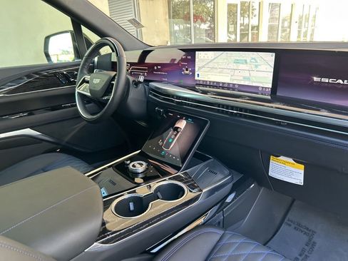 Used 2026 Cadillac Escalade IQL Sport 1 image 27