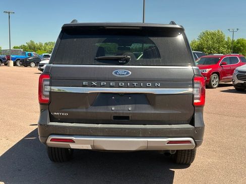 Used 2024 Ford Expedition Limited AWD/4WD image 39