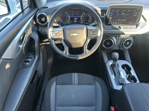 Used 2024 Chevrolet Blazer LT image 17