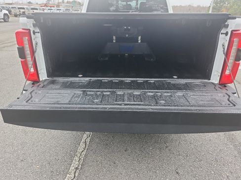 Used 2023 Ford F250 XL w/ STX Appearance Package image 7