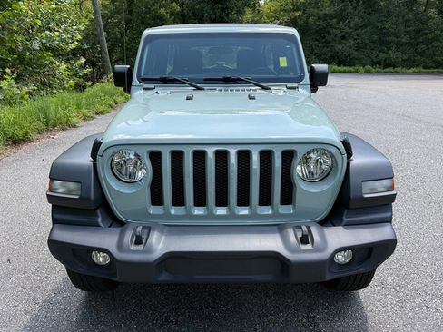 Used 2023 Jeep Wrangler Unlimited Sport AWD/4WD image 3