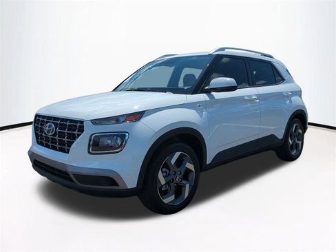 New 2026 Hyundai Venue SEL FWD image 9