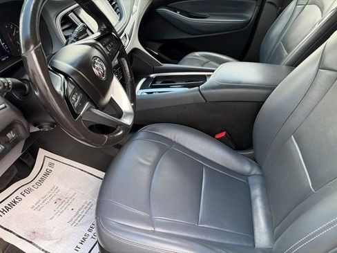 Used 2022 Buick Enclave Premium AWD/4WD image 11