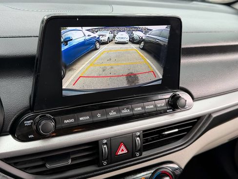 Used 2019 Kia Forte LXS FWD image 22