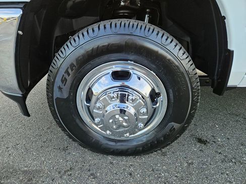 Used 2024 RAM 3500 SLT w/ Quick Order Package 2YG SLT image 9