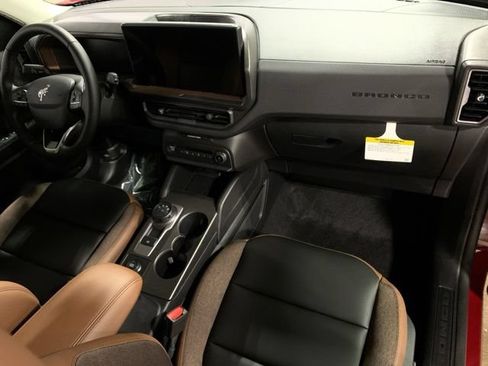 New 2026 Ford Bronco Sport Outer Banks w/ Outer Banks Tech Package+ AWD/4WD image 17