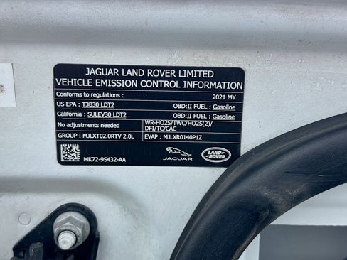 Used 2021 Land Rover Discovery Sport S image 20