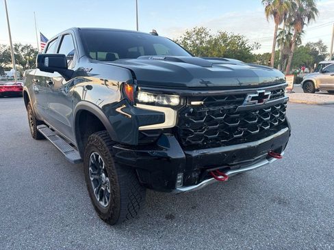 Used 2025 Chevrolet Silverado 1500 ZR2 w/ Technology Package AWD/4WD image 1