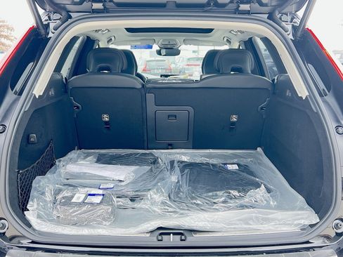 New 2026 Volvo XC60 B5 Ultra w/ Protection Package Premier image 25