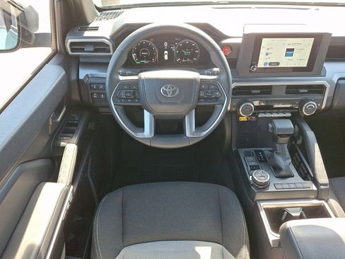 Certified 2025 Toyota 4Runner TRD Off-Road AWD/4WD image 12