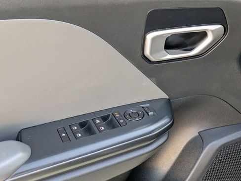 Used 2025 Kia K4 LXS image 13