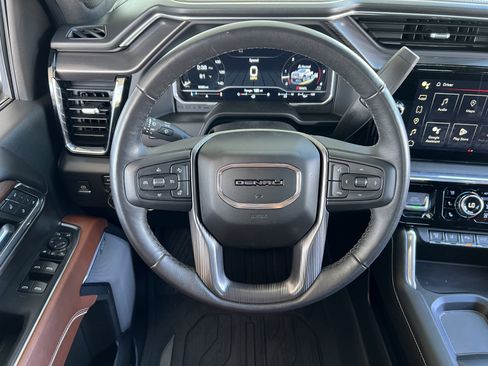 Used 2024 GMC Sierra 3500 Denali Ultimate AWD/4WD image 25