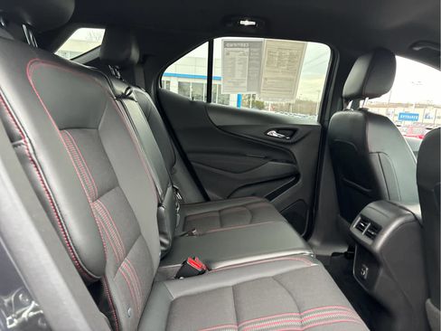 Certified 2022 Chevrolet Equinox RS w/ LPO, Floor Liner Package image 28