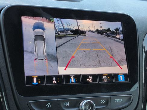 Used 2023 Chevrolet Equinox RS w/ RS Leather Package FWD image 19