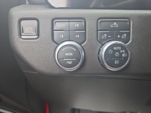 Used 2022 GMC Sierra 1500 Elevation w/ X31 Off-Road Package AWD/4WD image 22