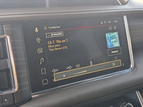 Used 2023 GMC Yukon XL Denali image 16