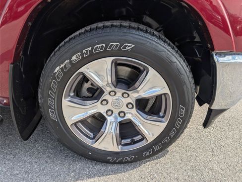 Used 2022 RAM 1500 Laramie AWD/4WD image 9