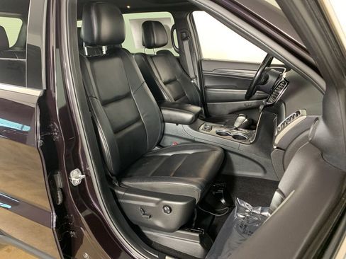 Used 2020 Jeep Grand Cherokee Limited AWD/4WD image 38