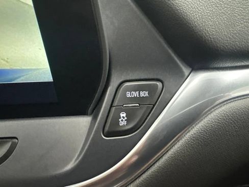 Used 2024 Chevrolet Blazer LT w/ Convenience Package FWD image 17