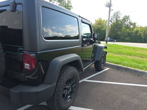 Used 2017 Jeep Wrangler Sport AWD/4WD image 4