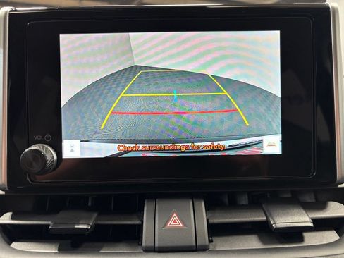 Used 2025 Toyota RAV4 LE AWD/4WD image 12