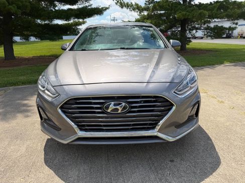 Used 2019 Hyundai Sonata SE FWD image 2