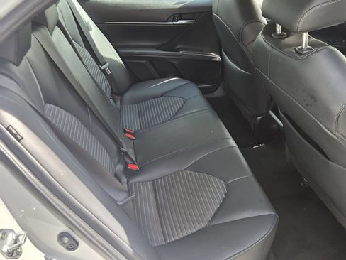Used 2023 Toyota Camry SE FWD image 16