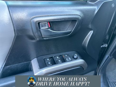 Used 2022 Toyota Tacoma SR5 image 11