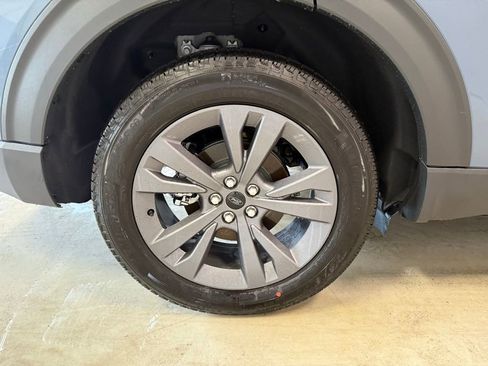 New 2026 Ford Explorer Active w/ Active Comfort Package AWD/4WD image 10