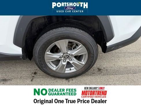 Used 2024 Toyota RAV4 XLE image 25