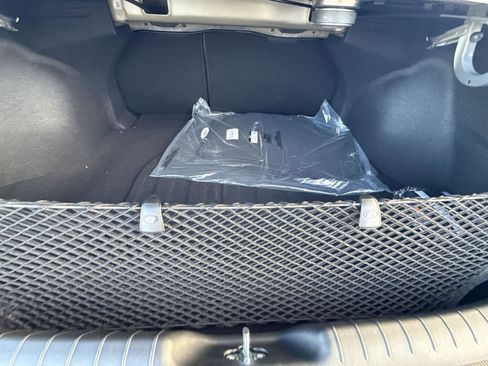 New 2025 Hyundai Elantra Limited image 26