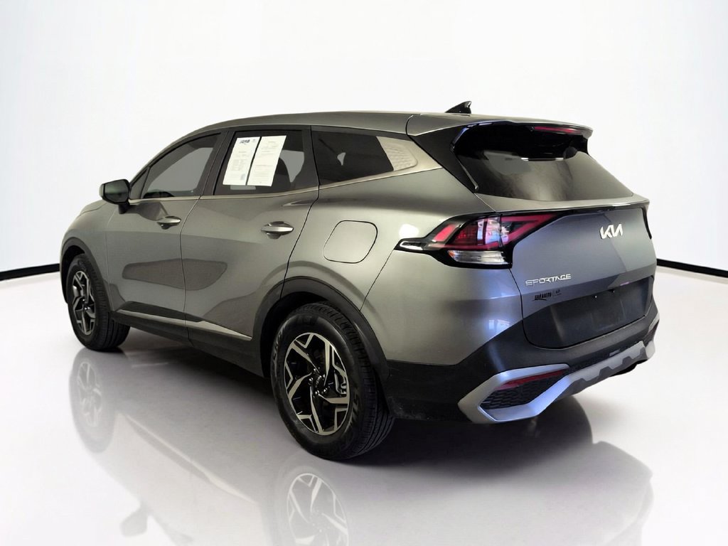 Used 2025 Kia Sportage LX FWD image 9