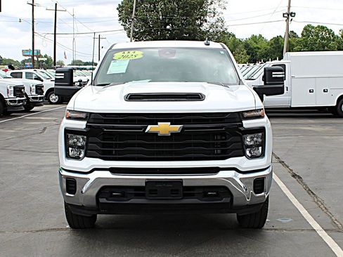 Used 2025 Chevrolet Silverado 2500 W/T w/ WT Convenience Package AWD/4WD image 8