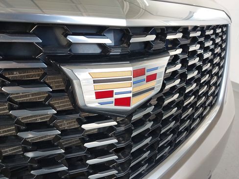 Used 2022 Cadillac XT5 Premium Luxury w/ LPO, Floor Liner Package image 31