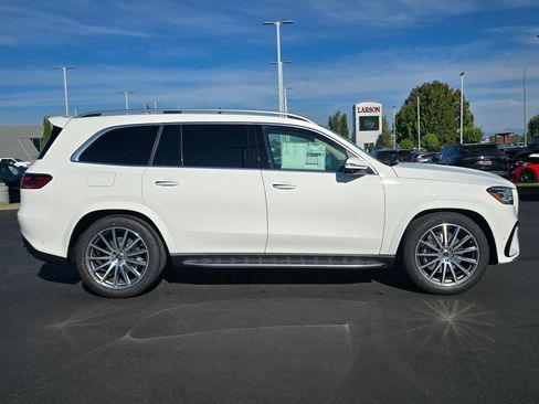 New 2026 Mercedes-Benz GLS 450 4MATIC image 7